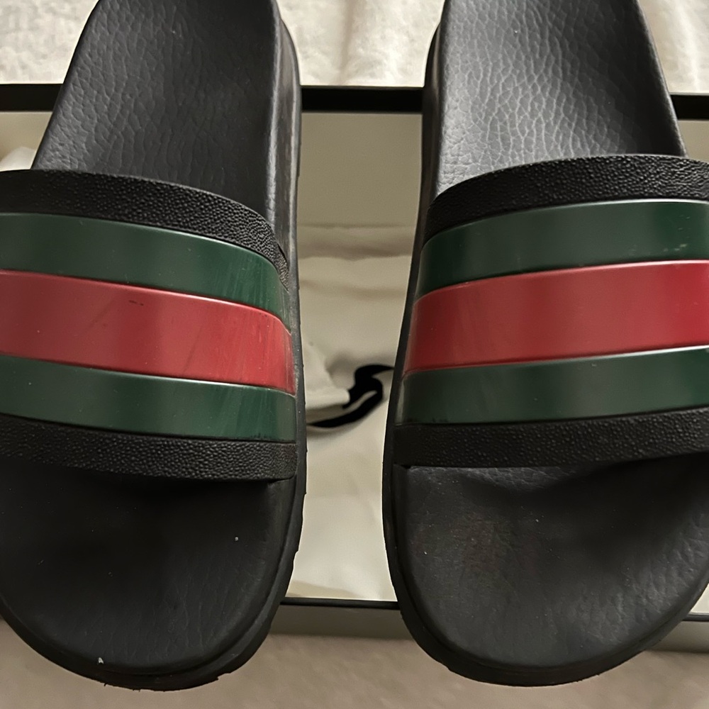 Authentic Gucci slides size 6